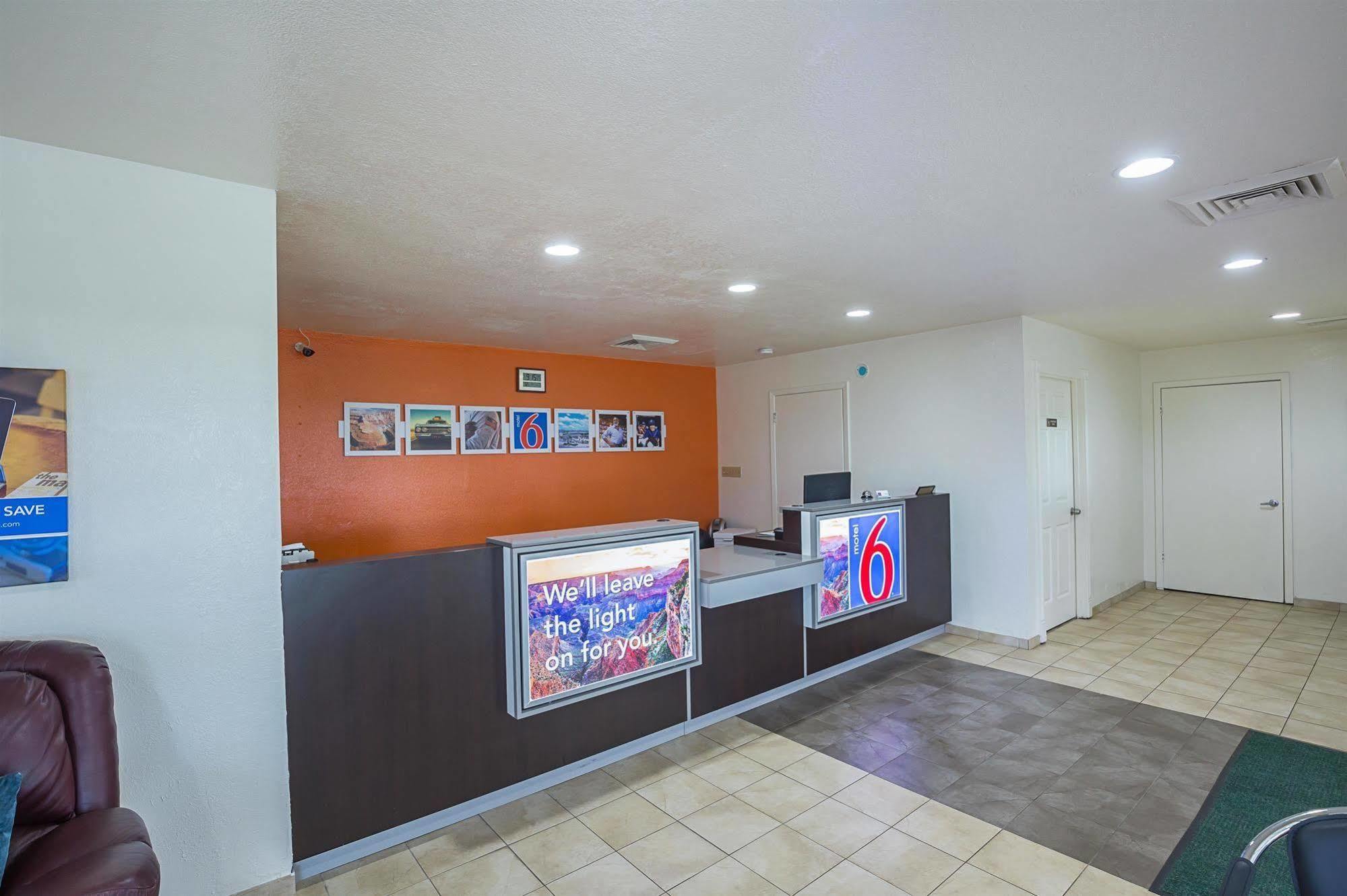 Motel 6-Madisonville, Tx 외부 사진